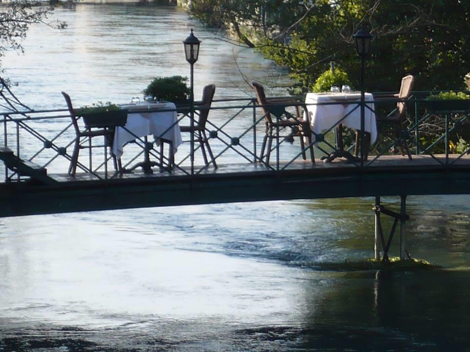 Les Terrasses De David Et Louisa LʼIsle-sur-la-Sorgue Exterior foto